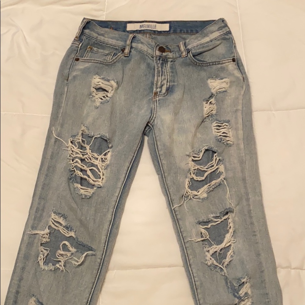 Boyfriend ripped light wash jeans